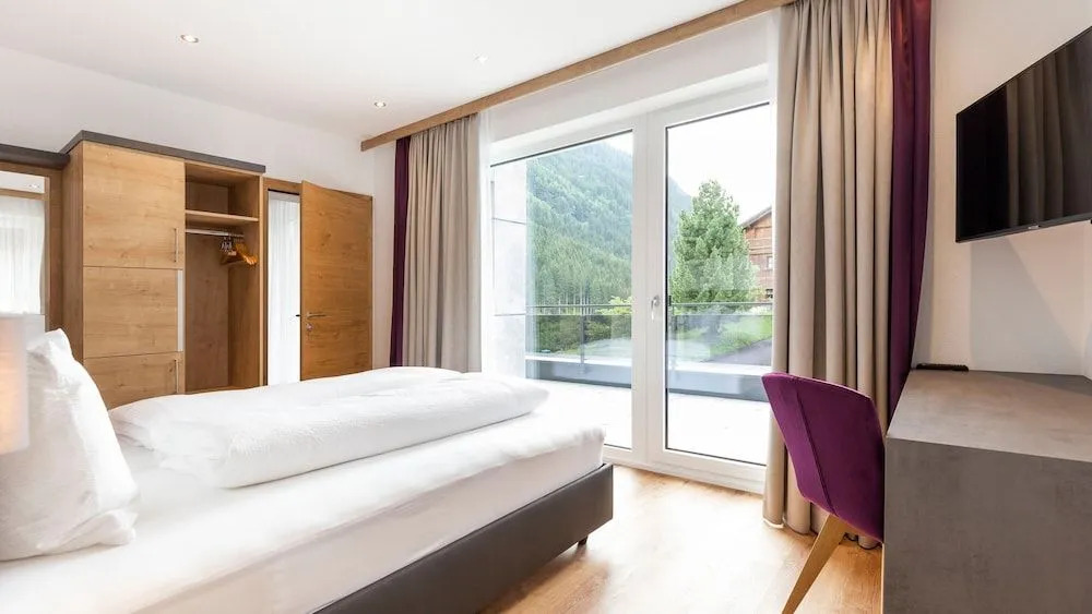 Lerch Suites