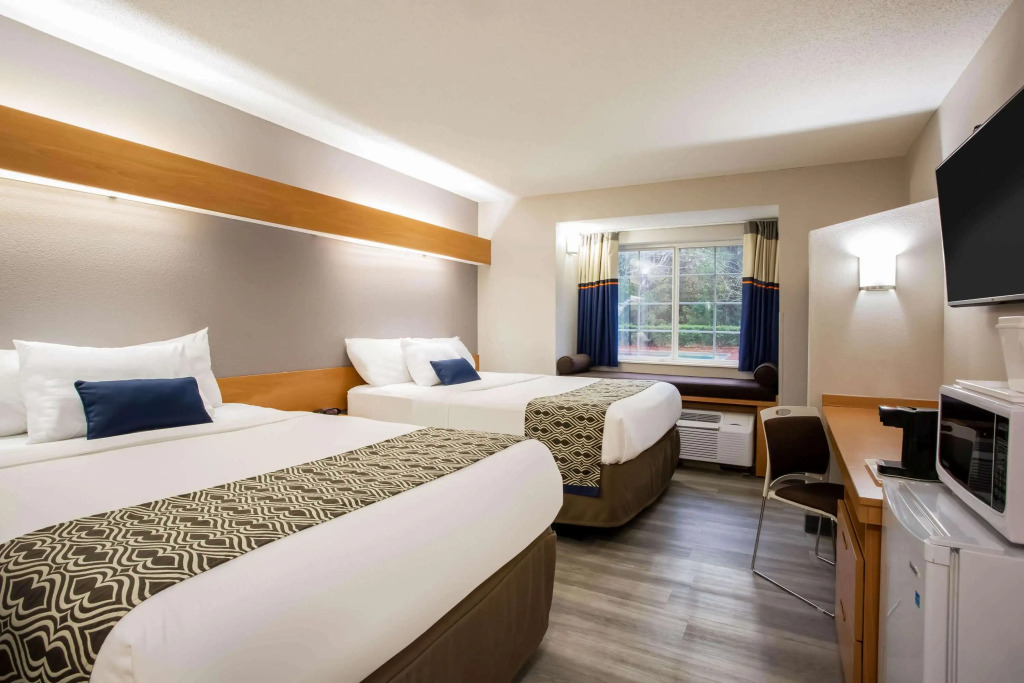 Microtel Inn & Suites by Wyndham Southern Pines Pinehurst