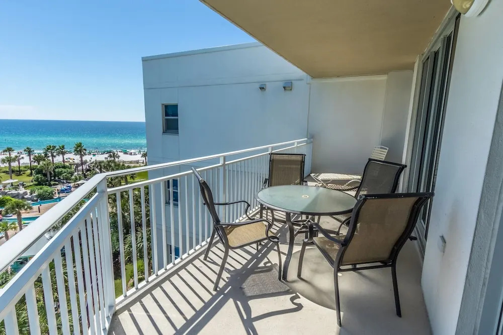 Waterscape B612 2 Bedroom Condo