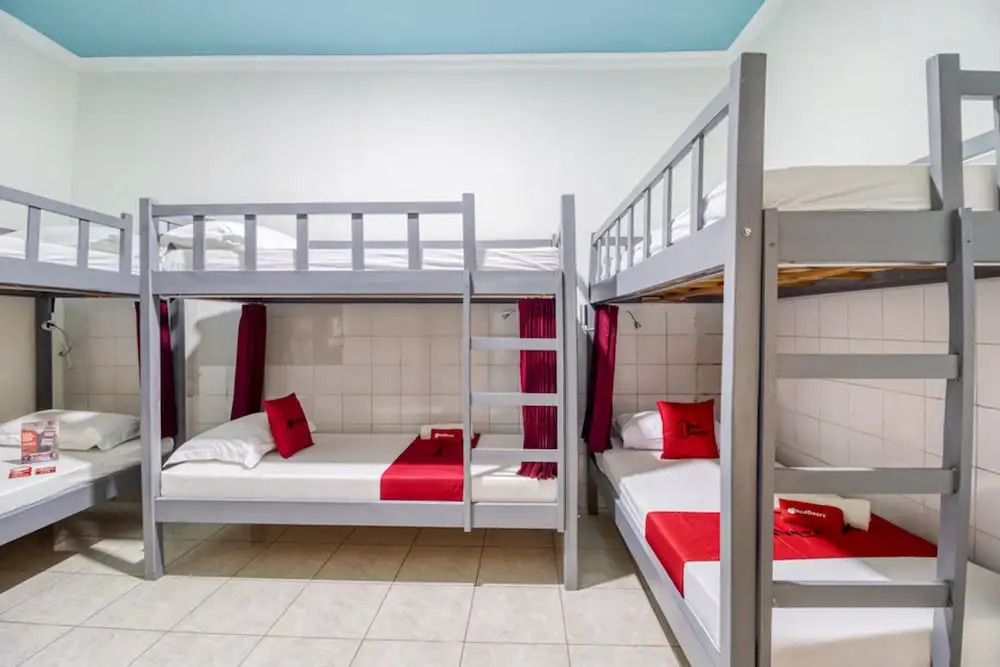 RedDoorz Hostel near Alun Alun Selatan Jogja