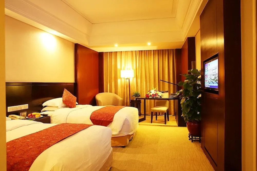 Fengdu Holiday Hotel