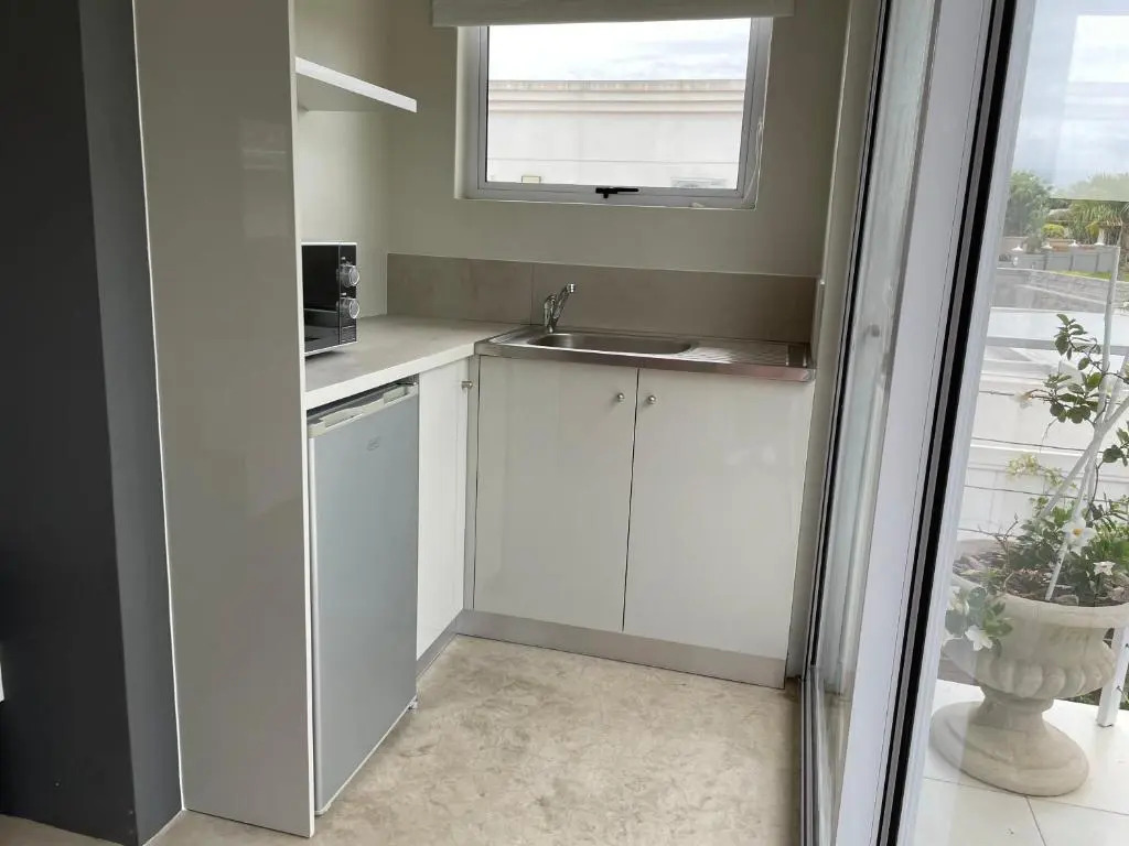 The Studio on Cordia DSTV WIFI 2km from Umhlanga Beach