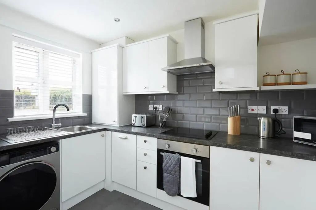Halifax Gorgeous New Home - 3 Bedrooms