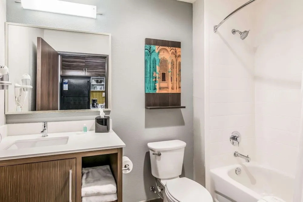 MainStay Suites