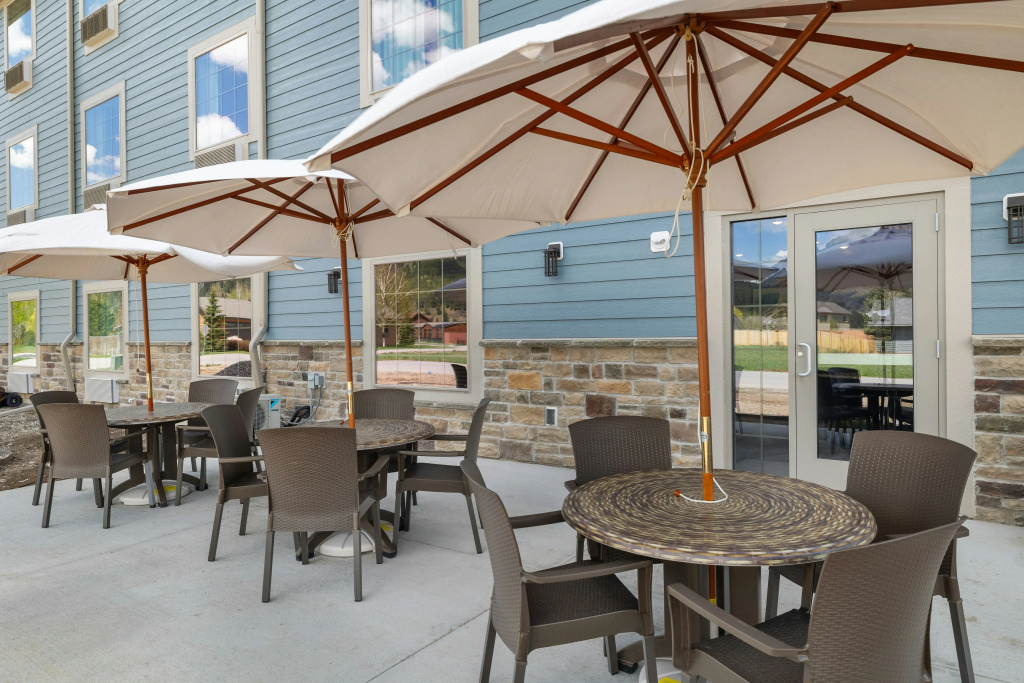 Cobblestone Hotel & Suites - Alpine