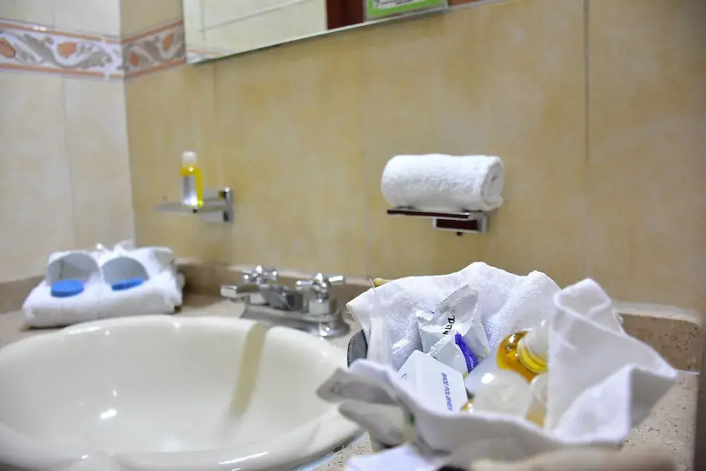Hotel Suite Azomali