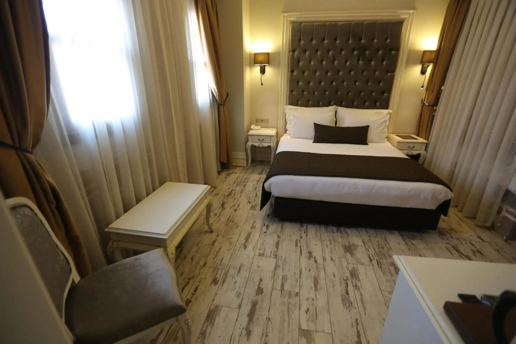 LAgora Old Town Hotel & Bazaar