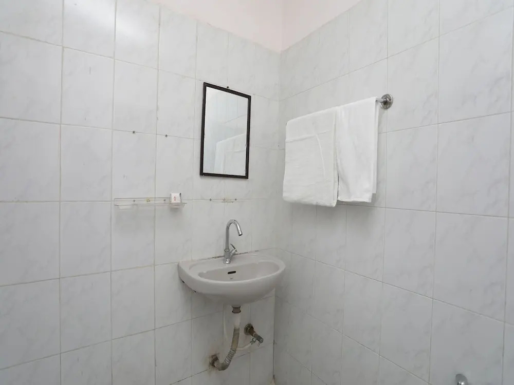 OYO 4229 Rishi Homes Stay