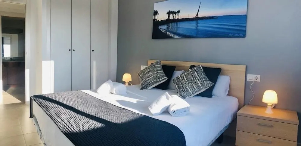 Apartamento climatizado cerca de Ferrari Land
