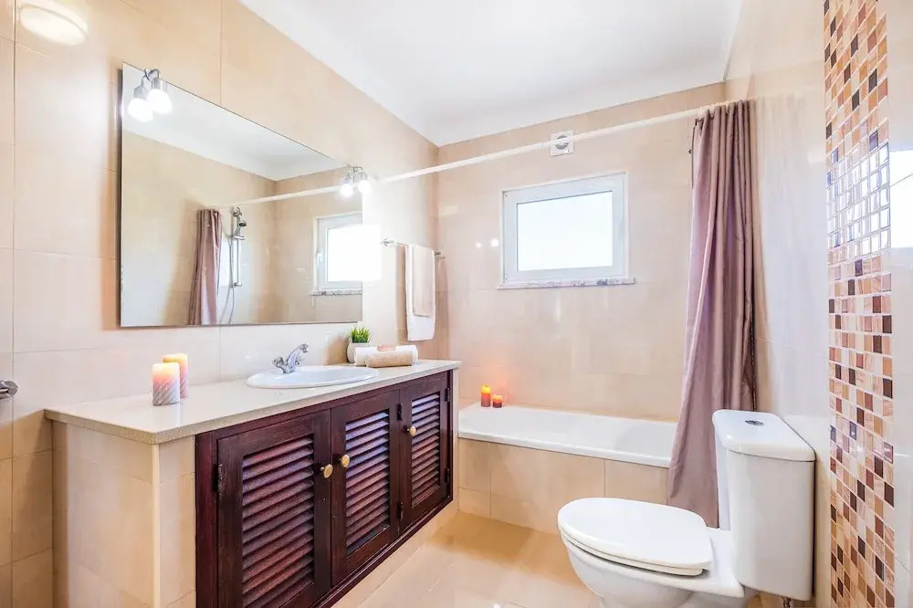 Villa Renaissance - Moradia com piscina aquecivel e BBQ em Carvoeiro