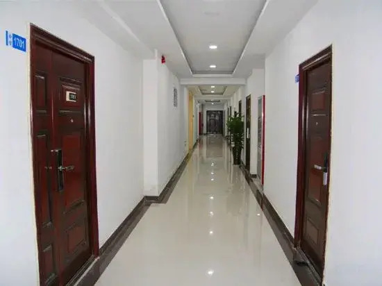 Blueberry apartment chain (qiluyuan Plaza store)