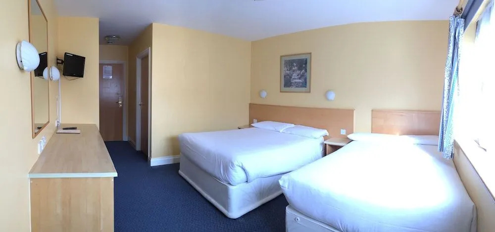 Rosslare Port Lodge