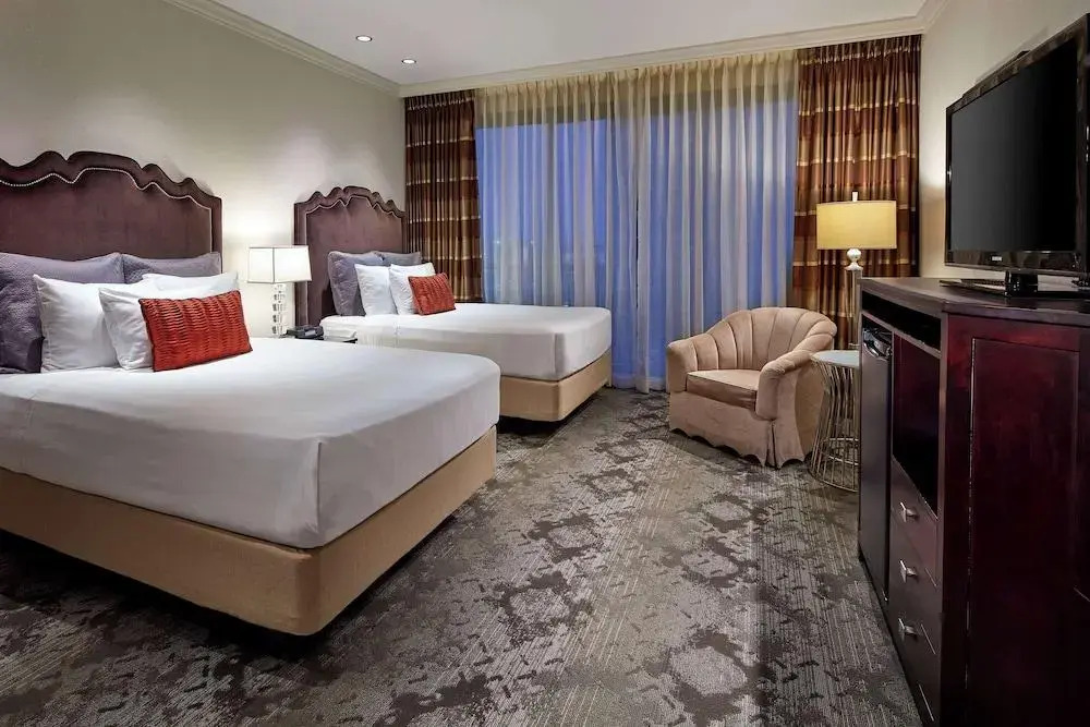 Crowne Plaza Tulsa
