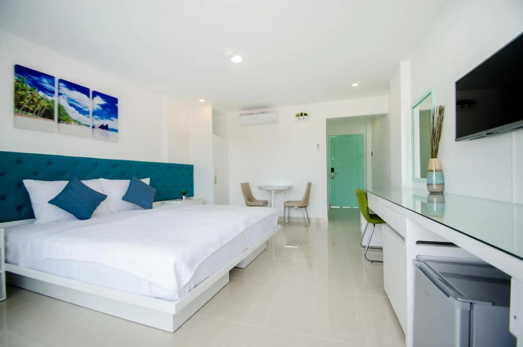 Indila Boracay