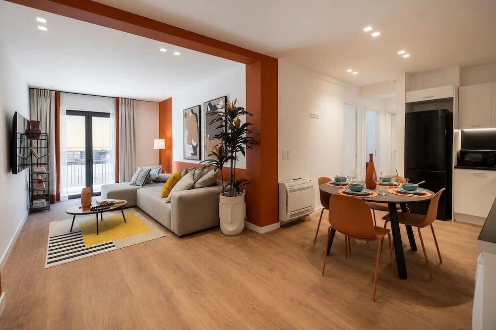 LIV - Upscale Athenian Apartment 3A