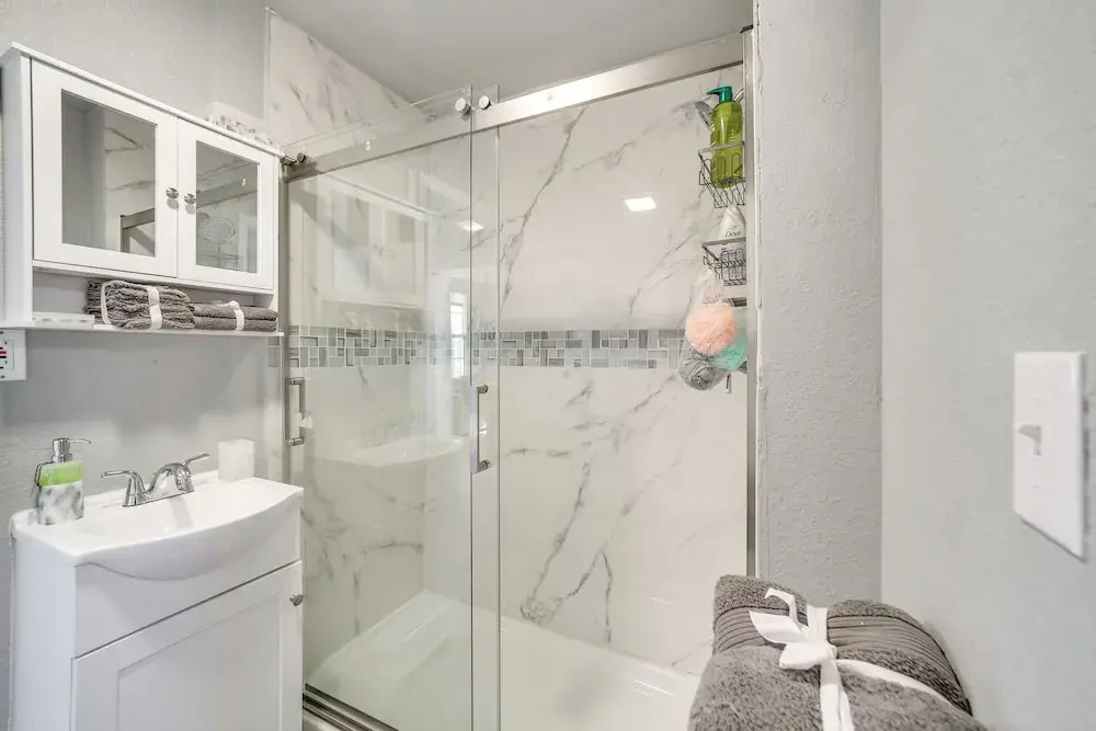 Convenient Tulsa Home - 2 Mi to Downtown