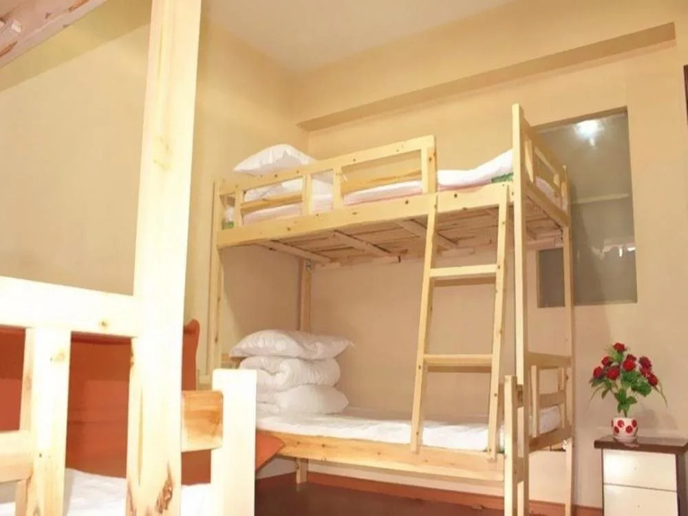 Quanyou Hostel