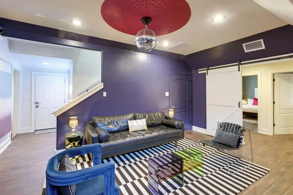 5 Mi to Dtwn Austin: Vibrant Home w/ Patio