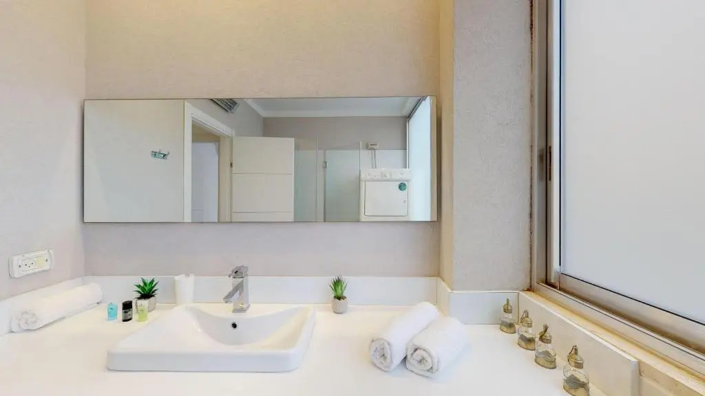 Peaceful 3BR near Frishman Beach by HolyGuest