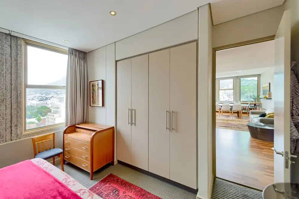 1504 Cartwright