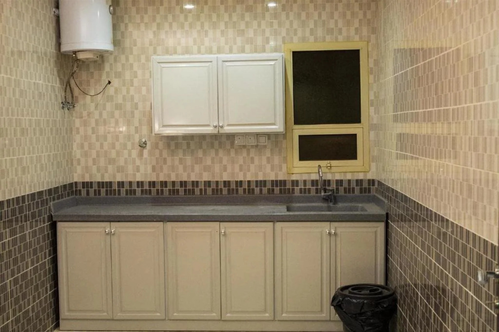 Quiet Rooms 9 Serviced Apartments