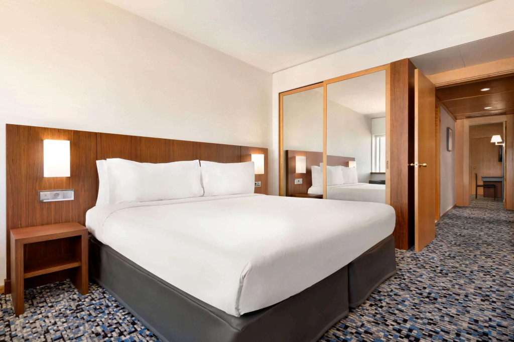 Ramada by Wyndham Lisbon