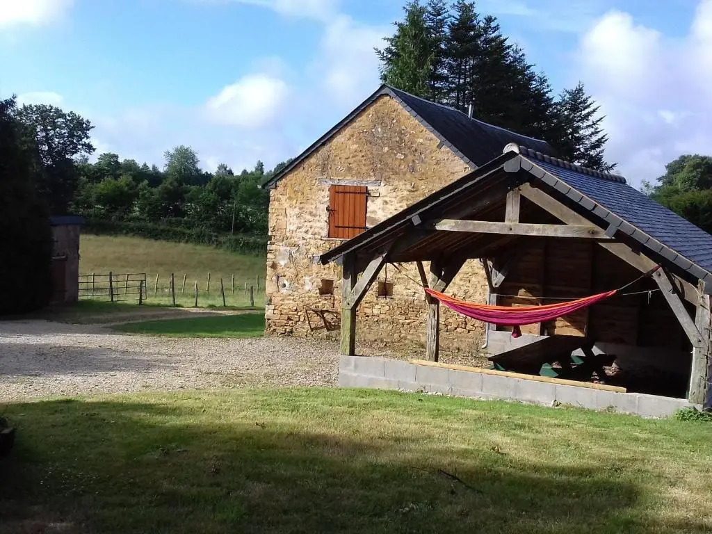 Gîte de charme rénové avec cheminée, terrasse et proche randonnées - Capacité 13 pers. - FR-1-410-179