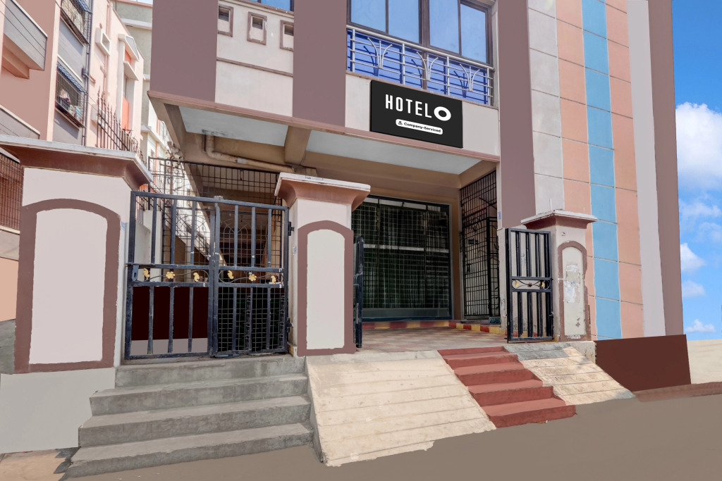 Super OYO Hotel O Adarsh Nagar Near Kavya Hospital
