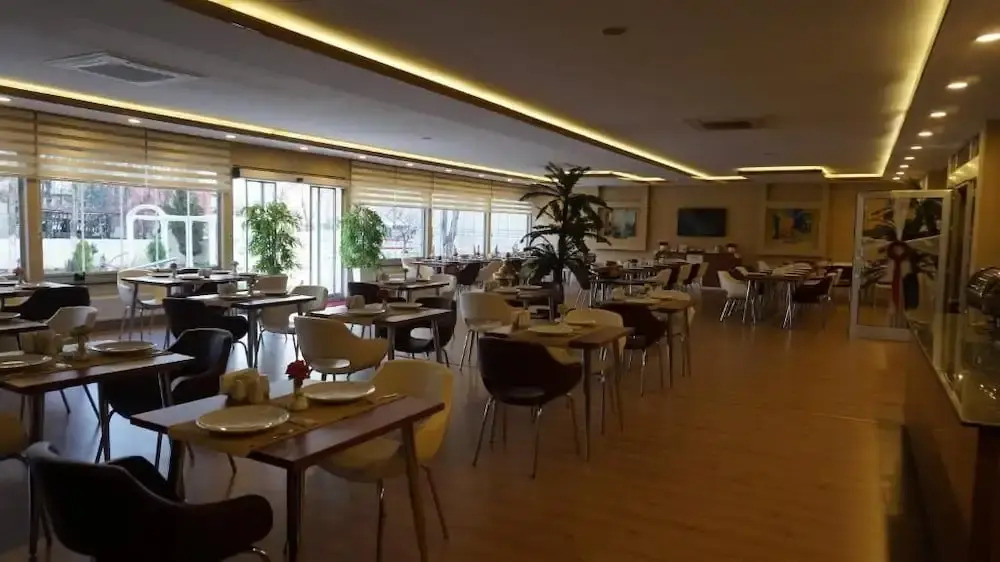Hotel Izgi Turhan
