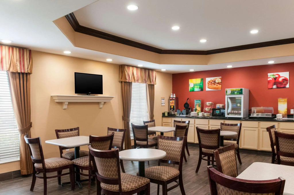 Quality Inn & Suites Houma