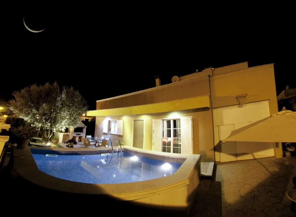 Villa El Olivo