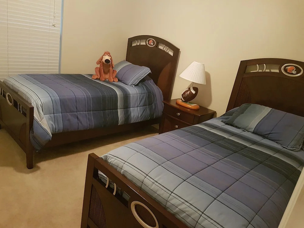 Lovely 3 Bed Home with Private Pool in Disney Area CC100CC