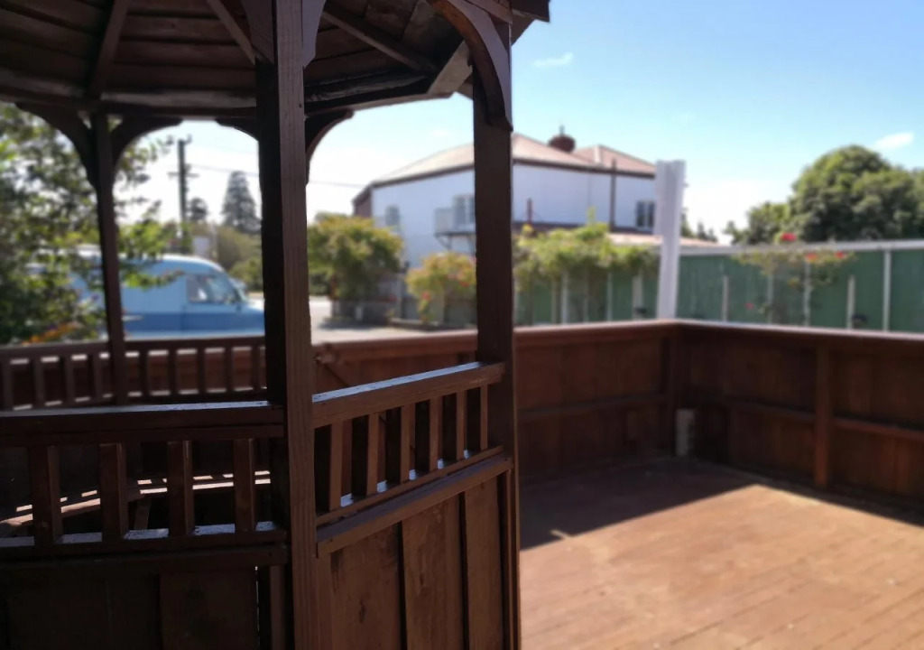 Racecourse Backpackers Hostel