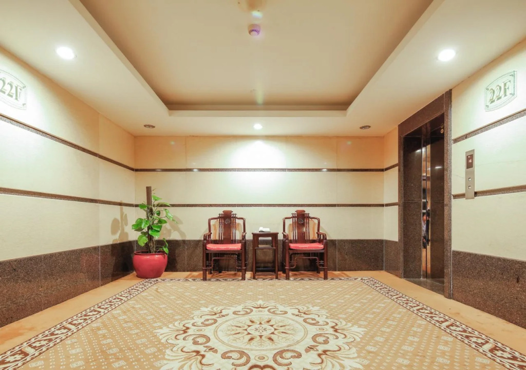 Yutong Hotel