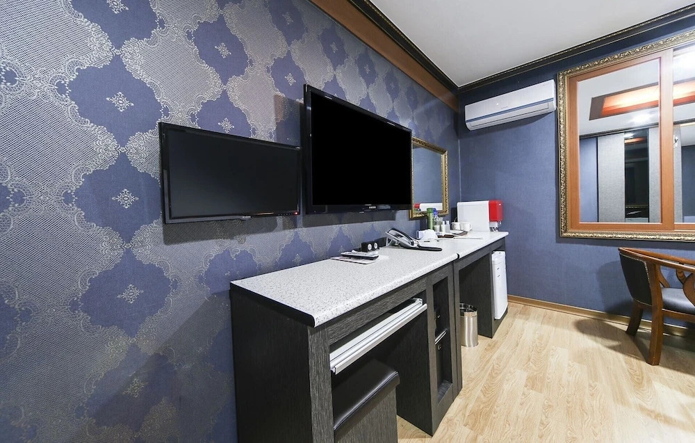M Boss Motel