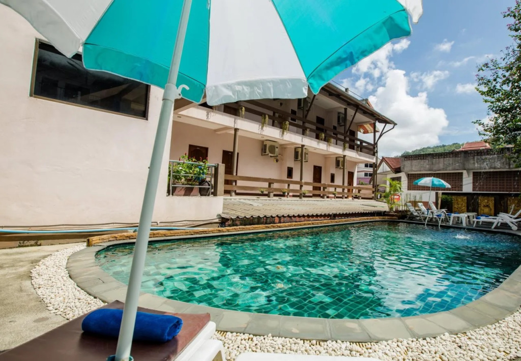 Baan Veerakit Hotel