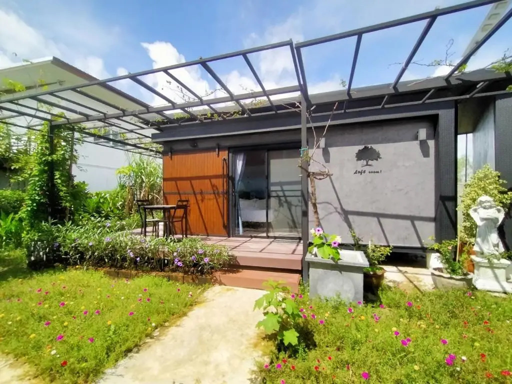 Uthaithani Resort
