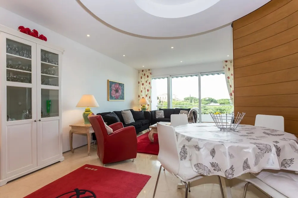 Atlantic Apartment