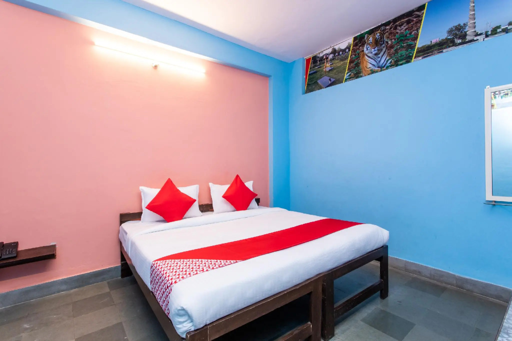 OYO Flagship 28062 Kamla Shree