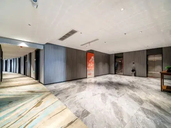 Rezen Dong Hotel (Haining Hi-tech Industrial Park)