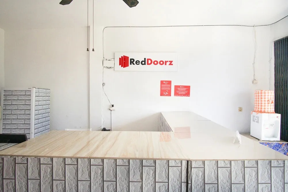 RedDoorz near Mall Abepura