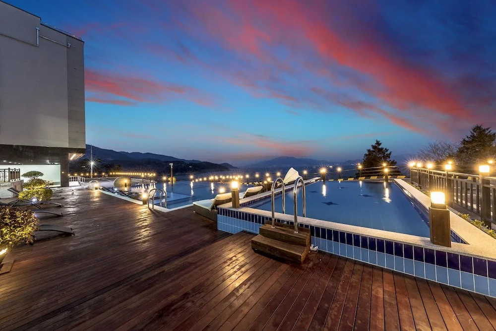 Aria Pension Resort
