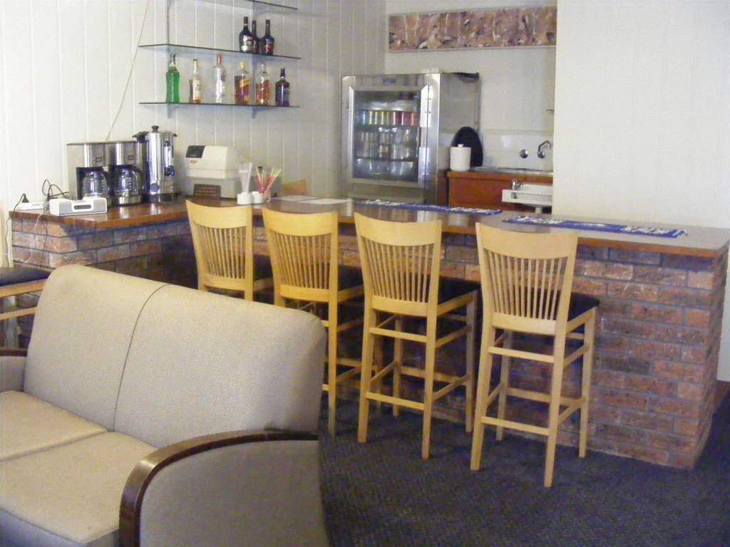 Titania Motel