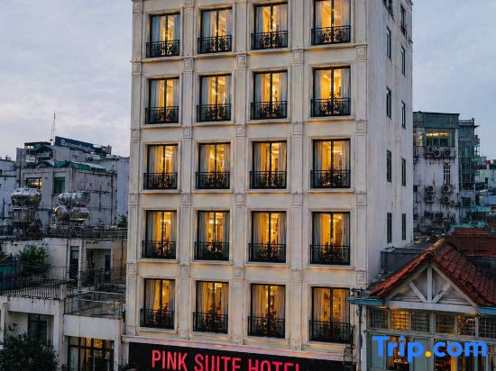 Pink Suite Saigon Airport Hotel