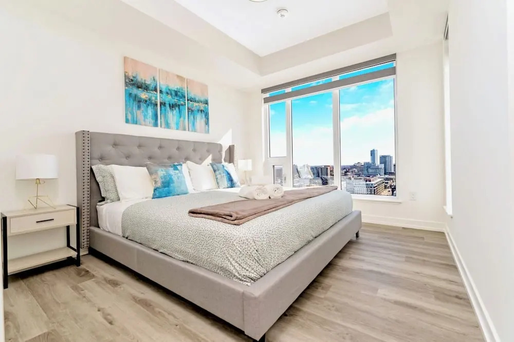 High Rise 1BR Building With Gorgeous Views