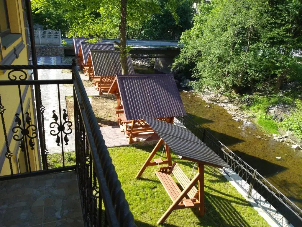 Apartments in Polyana