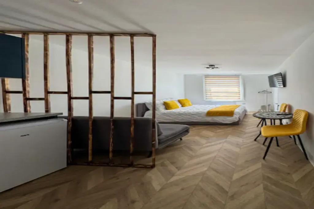Tottenham City Stays, Opposite Seven Sisters Train Station