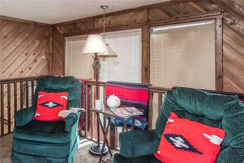 Plaid House - Three Bedroom Cabin