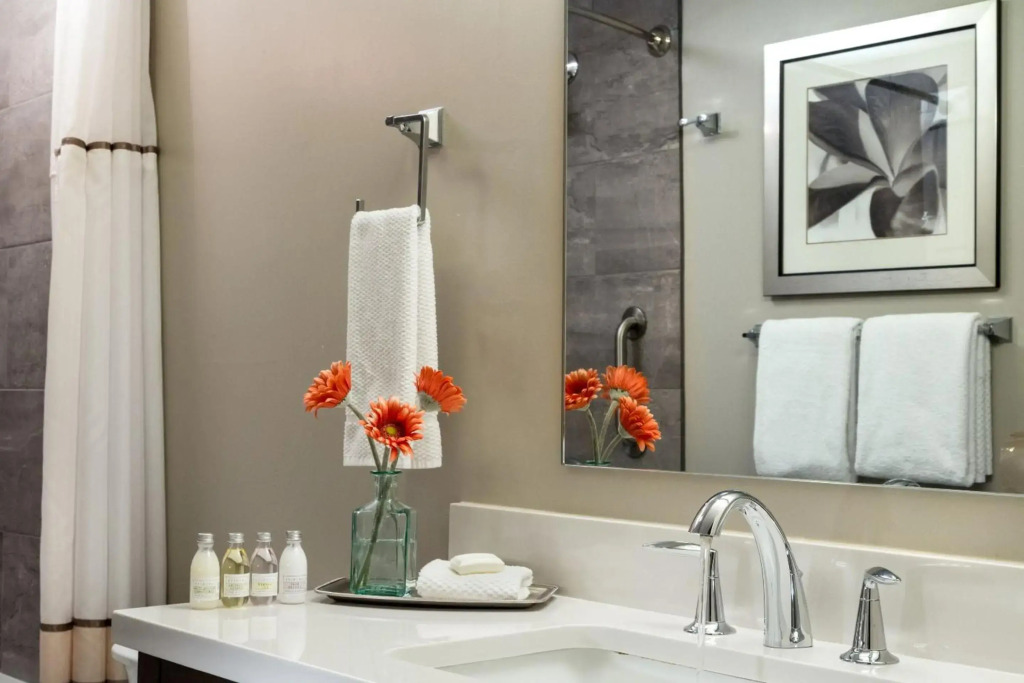 Meadowbrook Inn