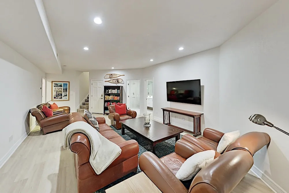 Springs of Arrowhead Duplex #A 6 Bedrooms 5 Bathrooms Duplex